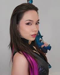 Jodi Real's Instagram, Twitter & Facebook