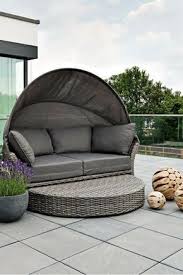 Gartenmuschel Liegemuschel Fur Gemutliche Gartenstunden Gartenmuschel Liegemuschel Tagesbett