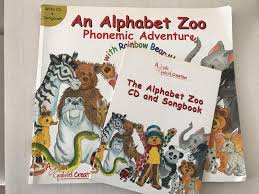 Jack hartmann gives the letter sound and then students are asked to name the letter that makes the s. Julia Gabriel An Alphabet Zoo Book Only Hobbies Toys Books Magazines Children S Books On Carousell