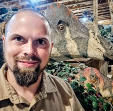 Where can I find comic book shops or places to meet people who like anime  and comics in Joplin, Missouri?