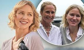 Andrew lincoln, gia carides, jacki weaver and others. Penguin Bloom Naomi Watts Reveals She S Proud To Be Playing An Extraordinary Australian Daily Mail Online