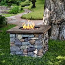 Wir zeigen ihnen hier, wie sie diese einfach selber bauen. Feuerstelle Im Garten Bauen 49 Ideen Und Bilder Als Inspirationen Feuerstelle Garten Miniaturgarten Garten