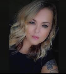 Renee Basnight's Instagram, Twitter & Facebook