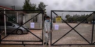 (old) malakasa refugee camp and our best wishes to all people outside, we write this letter to ask you, the ones struggling to offer aid and assistance to people in need, to. Fluchtlingslager In Griechenland Zweites Camp Unter Quarantane Taz De
