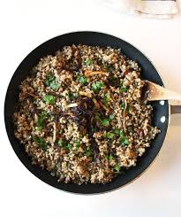 One Pot Mujadara Syrian Bulgur And Lentils With Cucumber Mint Yogurt Vegan Zen And Zaatar Recipe Bulgur Mint Yogurt Tagine Recipes