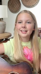 Deborah Overman's Instagram, Twitter & Facebook