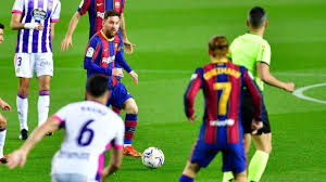 Messi, in fraganti en la utilería. Messi Sobre El Arbitro Tiene Unas Ganas De Sacarme La Tarjeta Eurosport