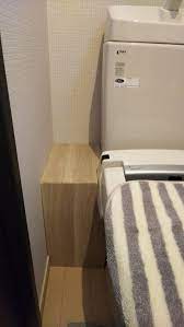 トイレの配管部分を簡単に隠す方法 フェイクな棚でスッキリ目隠し トイレのアイデア インテリア 収納 収納 アイデア