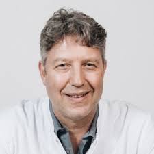 12: Benjamin Stecher