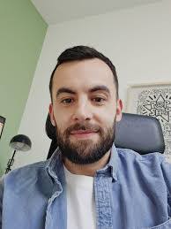 Diana Lombardi's Instagram, Twitter & Facebook