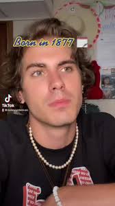 im NOT a vampire… 😳 #vampire #vampiresarereal #jokes #ha #funny