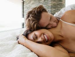 On vous a préparé la liste des 12 endroits où vous devez faire l'amour chez vous avant de déménager. Comment Faire L Amour En Faisant Plaisir A Sa Partenaire