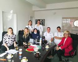See actions taken by the people who manage and post content. Izet I Leyla Hajrovic Zive Na Visokoj Nozi Luksuz I Raskos Cine Njihov Stil Zivota