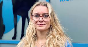 NICOLE ISLER • MeikoVet