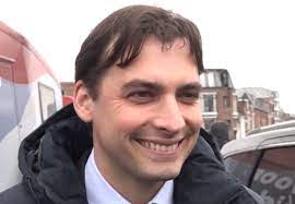 De rechtsfilosoof baudet is publicist, journalist en opiniemaker. Thierry Baudet Wikipedia