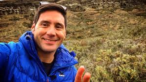 Es tentador caminar por la vereda de la desconfianza. Voy A Cumplir Mi Sueno El Anuncio Profesional De Pancho Saavedra