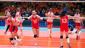 Milli takım formaları satışta ! A Milli Kadin Voleybol Takimi Olimpiyat Elemeleri Nde Finalde