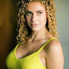 She is one year older than her husband sherman. Dak Prescott S Girlfriend Yasmine Nicole Wife Bio