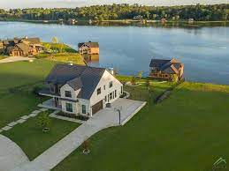 The lake cypress springs real estate market is a top twenty marketplace for lake property in texas. What Can I Get For 1 Million In Winnsboro Texas Second Shelters