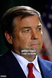 554 Duncan L Hunter Photos & High Res Pictures