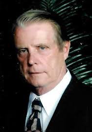 Steven Crombie's Instagram, Twitter & Facebook