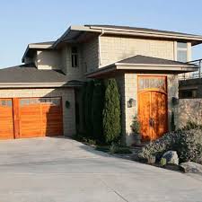 Minimized width at the street and shares the route with the walk to the entrance of the house. Building Residential Homes With Concrete Block Rcp Block Brick