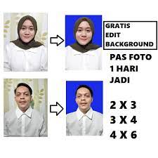 Jika anda adalah muslimah yang menggunakan hijab, ada baiknya jika anda menggunakan jilbab tanpa motif agar terlihat lebih rapi. Cetak Pas Foto Gratis Edit Background 1 Hari Jadi Untuk Ijazah Cv Skck Buku Nikah Dll Shopee Indonesia