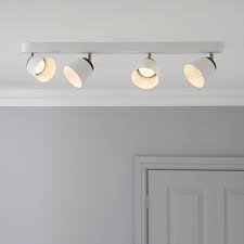 4 lamp ceiling spotlight bar