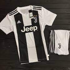 Get all the original juventus merchandising directly from the club. Futbolnaya Forma Yuventus Domashnyaya Juventus 2018 2019 Cena 499 Grn Kupit V Kieve Prom Ua Id 736774322