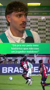 Maurício comenta lance com Cacá, do Vitória e nega maldade