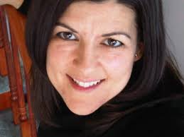 Anna Barcelos Email & Phone Number