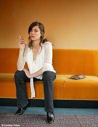 La vraie vie des profs_streamay.com. Anna Mouglalis Sa Bio Et Toute Son Actualite Elle