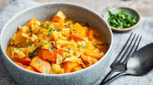 Heute Haben Unsere Koche Dieses Leckere Rezept Fur Sie Dieses Basenuberschussige Und Gesunde Kurbis Wirsing Curry Ist Ganz Ein Wirsing Curry Einfache Gerichte