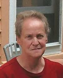 Lisa Sprague's Instagram, Twitter & Facebook