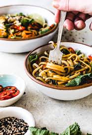 Sesame Thai Rice Noodles Vegan Recipe In 2020 Winter Vegetarian Recipes Recipes International Recipes