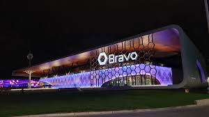 The channel originally focused on programming related to fine arts and film. Bravo Hypermarket Baku Jdv Archello