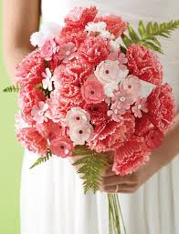 Follow the tutorial to create a gorgeous bouquet from this unexpected material. Diy Projects Crafts Paper Flower Bouquet Paper Flower Tutorial How To Make Paper Flowers