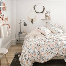 Bienvenue dans la rubrique des housses de couette ! Les Plus Jolies Housses De Couette Et Draps Fleuris Le Blog Deco De Mlc