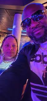 Me washing dishes thinking about the Superbowl G&S cruise 🤣😂🤣😂