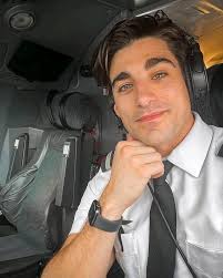 Reaction to Aaron Rogers not being in the city