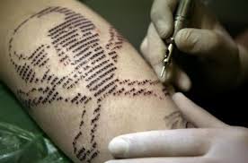All Work And No Play Makes Jack A Dull Boy Tattoo Bislang War Ascii Art Eine Kunstform Bei Der Bilder Am Computer Allein Aus Satzzeichen Und Buchstaben Gestaltet Werden In Der Virtuellen Welt Beheimatet N Computer Tattoo Tattoos Word Tattoos