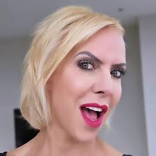 Sheila Swenson's Instagram, Twitter & Facebook