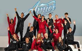 Ad amici 2020, nella terza puntata del serale, giunto alla fine e pronto a sfidarsi contro jacopo per vedere chi sarebbe rimasto in gara, valentin si è scagliato contro il programma. Amici 19 I Nomi Degli Allievi Al Serale 2020 Jacopo Al Serale