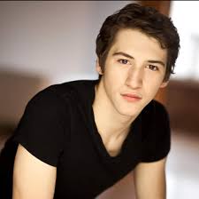 Hotel Paranormal (TV Series 2020–2021)