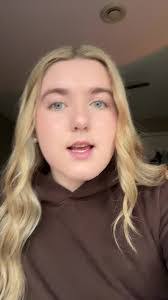 Stacy Lessard's Instagram, Twitter & Facebook