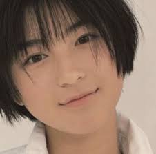 広末涼子さんは本当に老けたのでしょうか。 画像で比較してみたいと思います。 まずはデビュー当時の広末さんから。 こちらは1997年「majiでkoiする5秒前」で歌手デビューした頃の広末さんです。 当時16歳。 初々しさも残っており、とても可愛らしいですね. åºƒæœ«æ¶¼å­ryoko Hirosue Artofit