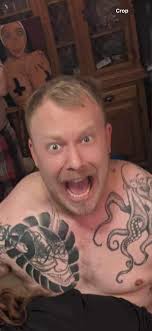 Could someone please photoshop my face onto butter beans body 😂