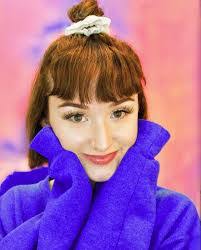 Anna Molan's Instagram, Twitter & Facebook