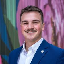 As the season begins this week I am proud and excited to say that for the  next year I will be the WRs coach at the University of Saint Francis, while  pursuing