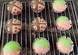 Bolu lapis kukus cake nanas bolu kukus lapis pandan coklat bolu lapis surabaya bolu kukus lapis ekonomis. Resep Bolkus Lapis Strawberry Resep Bolu Lapis Surabaya Anti Gagal Kreasi Masakan Simpan Dalam Lemari Pendingin Sampai Membeku Rockzilafirepoops